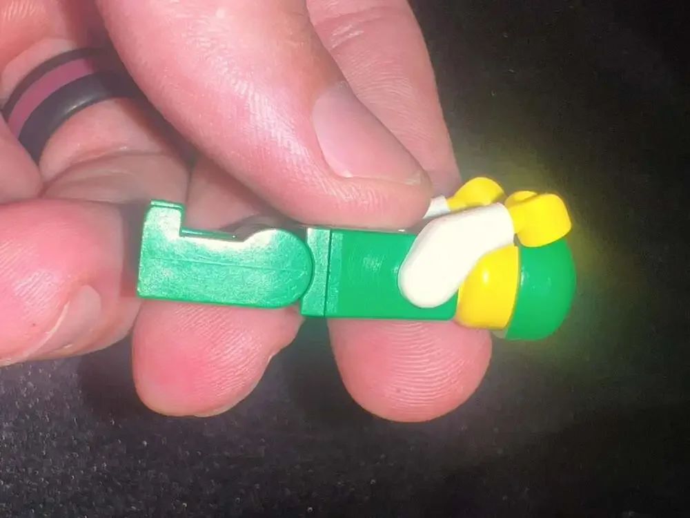 LEGO Town Recycle Truck Worker Minifigure with Green Vest and Cap - Picture 2 of 4